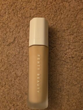 Fenty Beauty Soft Matte Foundation - shade 150